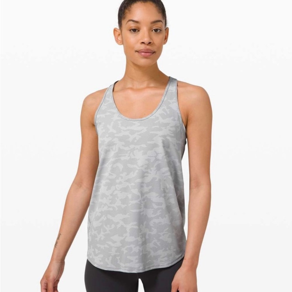 Lululemon Essential Tank Pleated- Incognito Camo SSL Silver Drop Alpine White